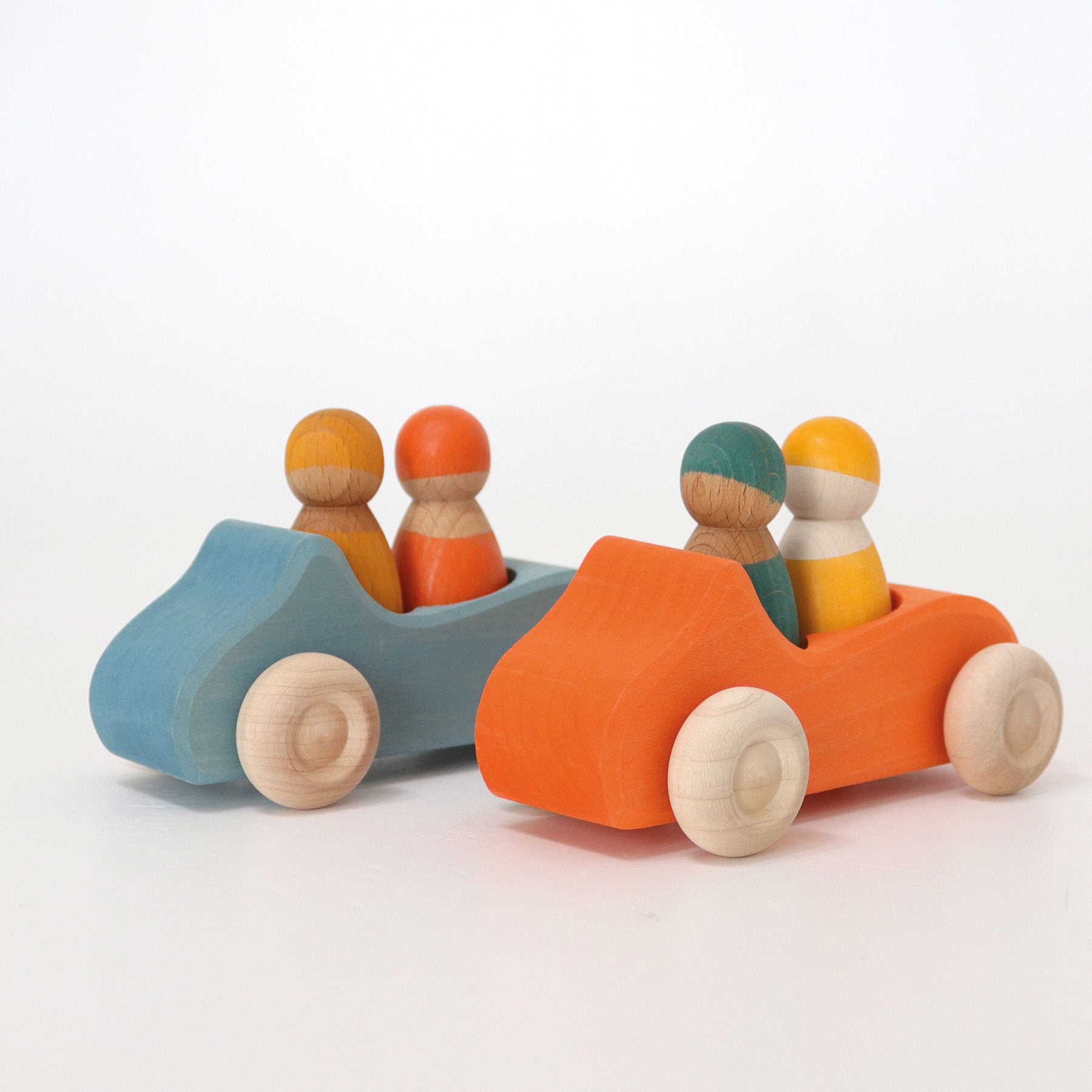 Mașină decapotabilă portocalie cu 2 pitici - Grimms