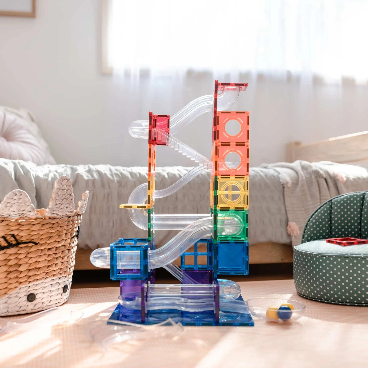 Set de construcție magnetic cu traseu pentru bile, 92 piese – CONNETIX