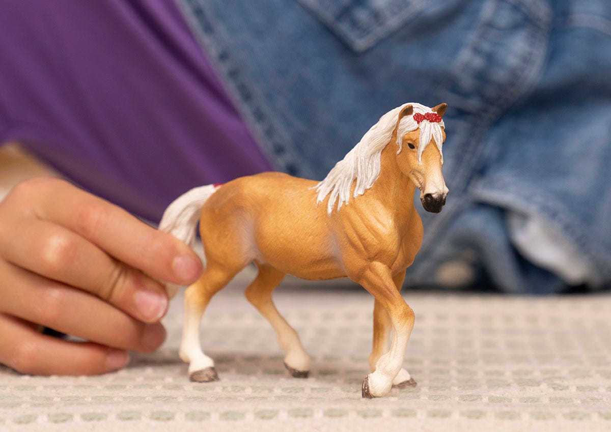 Figurină realistă iapă Haflinger – Schleich