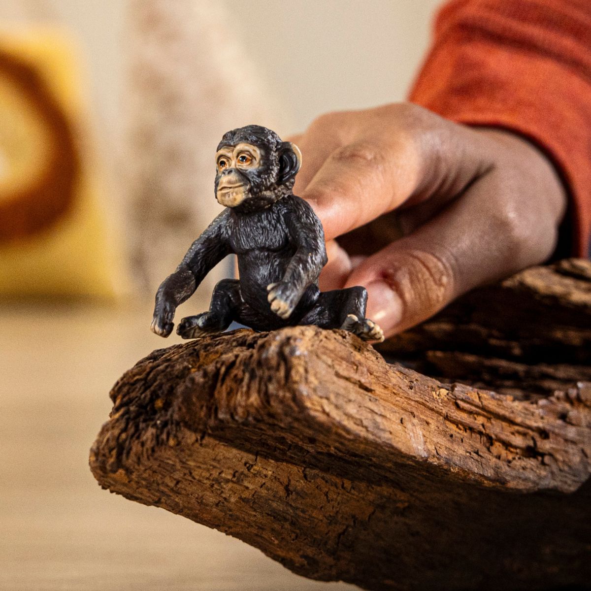 Figurină realistă pui de cimpanzeu – Schleich