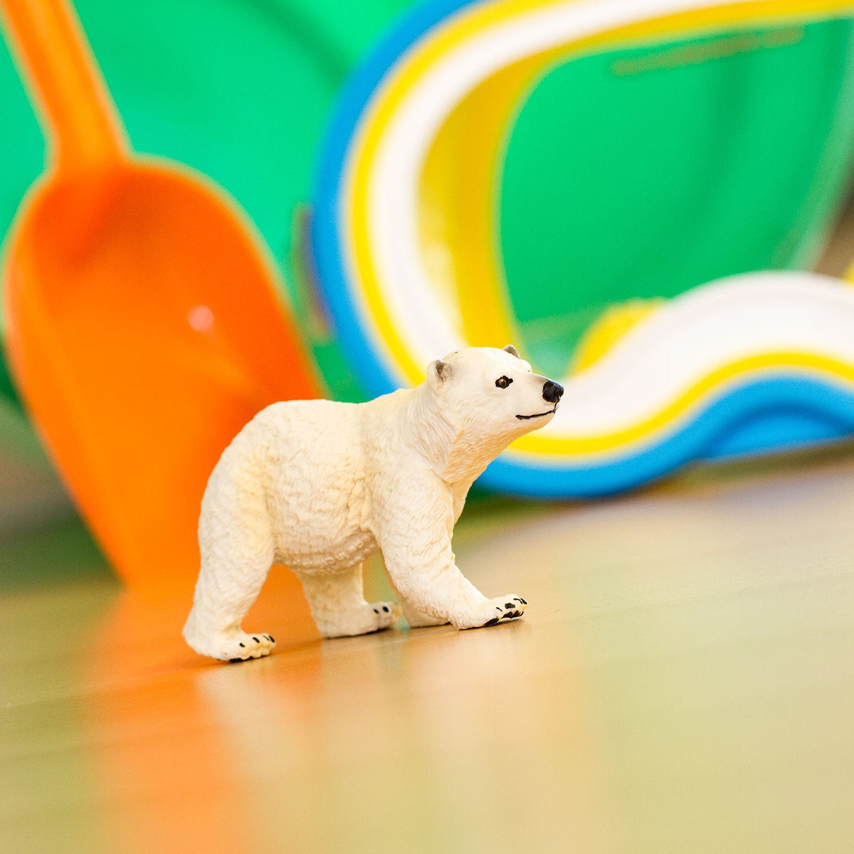 Figurină realistă pui de urs polar – Safari Ltd