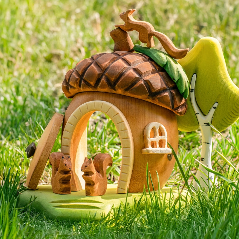 Casă din lemn în formă de ghindă – BumbuToys