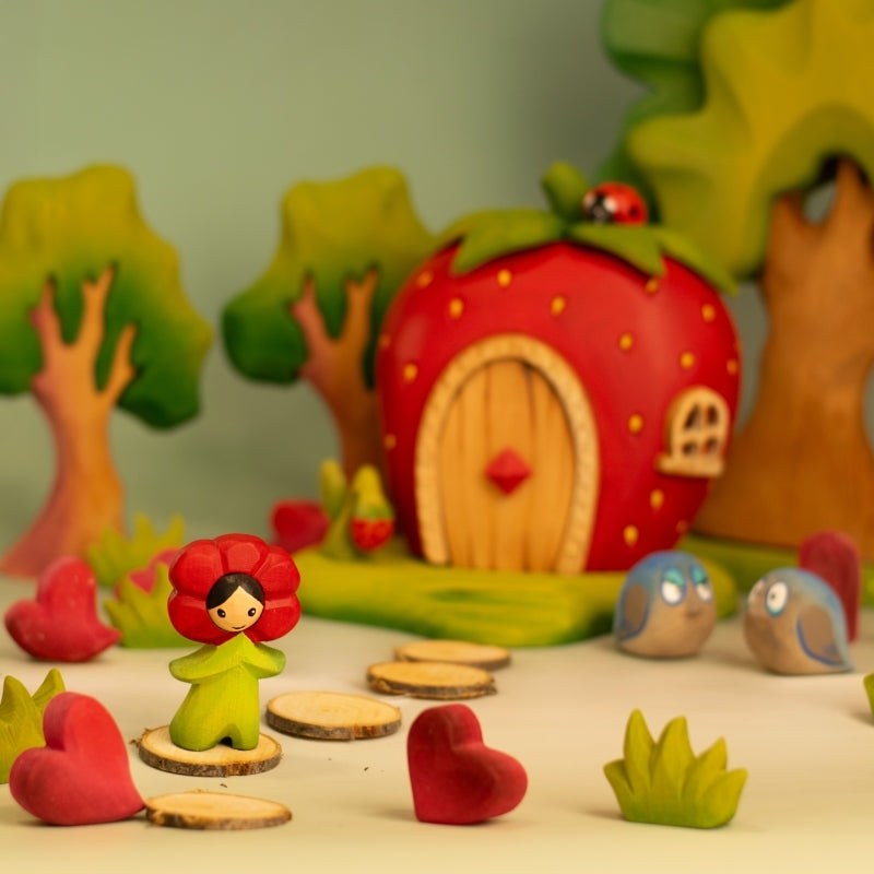 Figurină Copil Floare Mac din lemn – BumbuToys