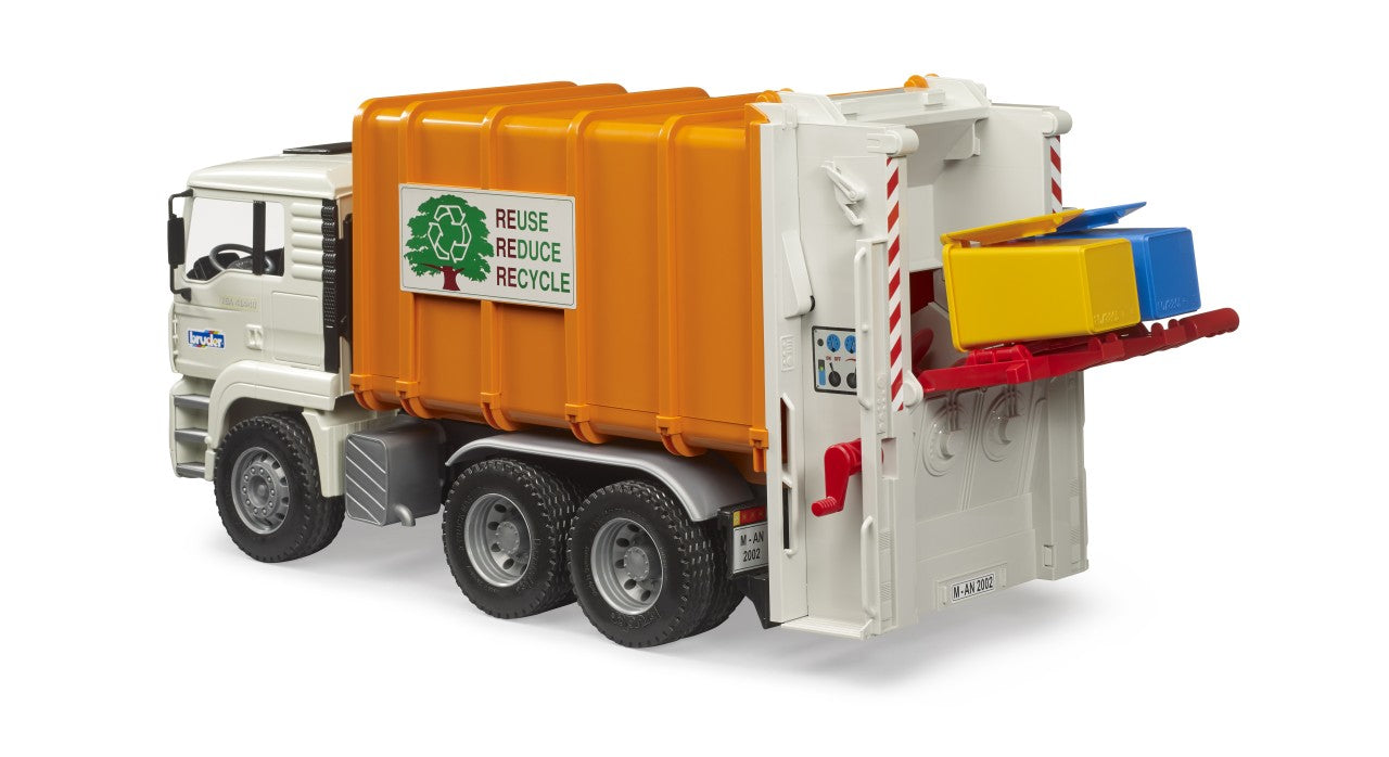 Camion de gunoi MAN TGA, scară 1:16 – Bruder